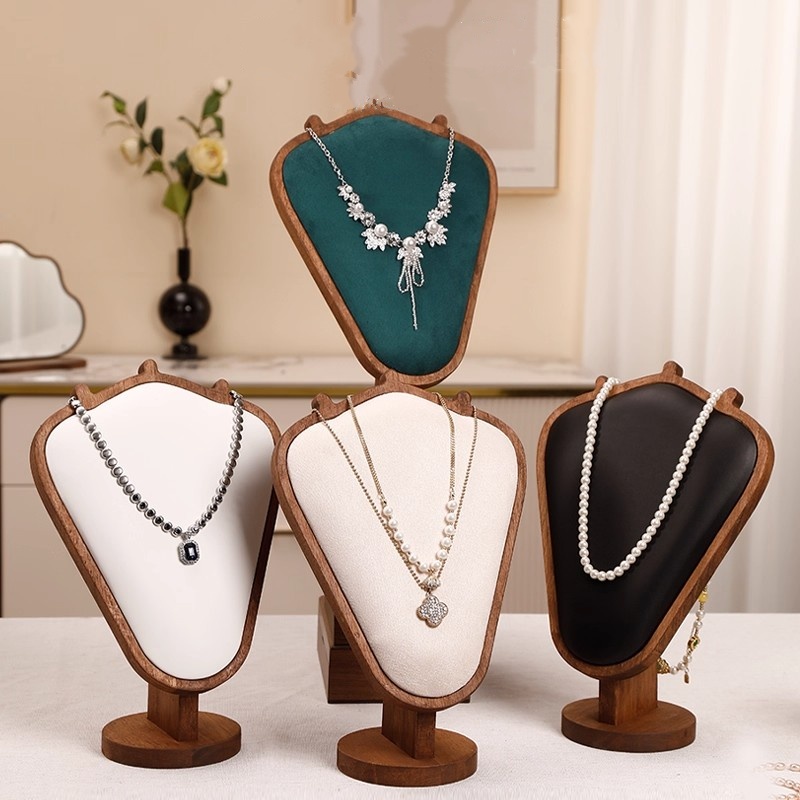 Présentoir à colliers en bois  - Body Jewelry Store avis et prix